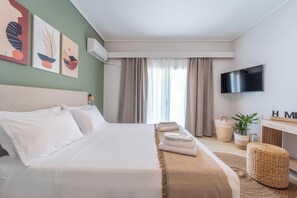 2 bedrooms, in-room safe, soundproofing, iron/ironing board