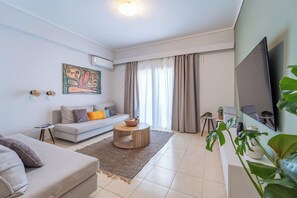 Smart TV, video game console