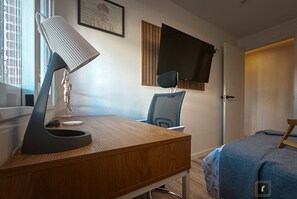 1 bedroom, in-room safe, iron/ironing board, free WiFi