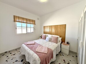 1 Schlafzimmer, Zimmersafe, Bügeleisen/Bügelbrett, kostenloses WLAN