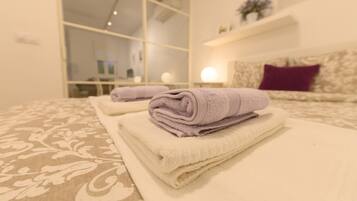 Iron/ironing board, free WiFi