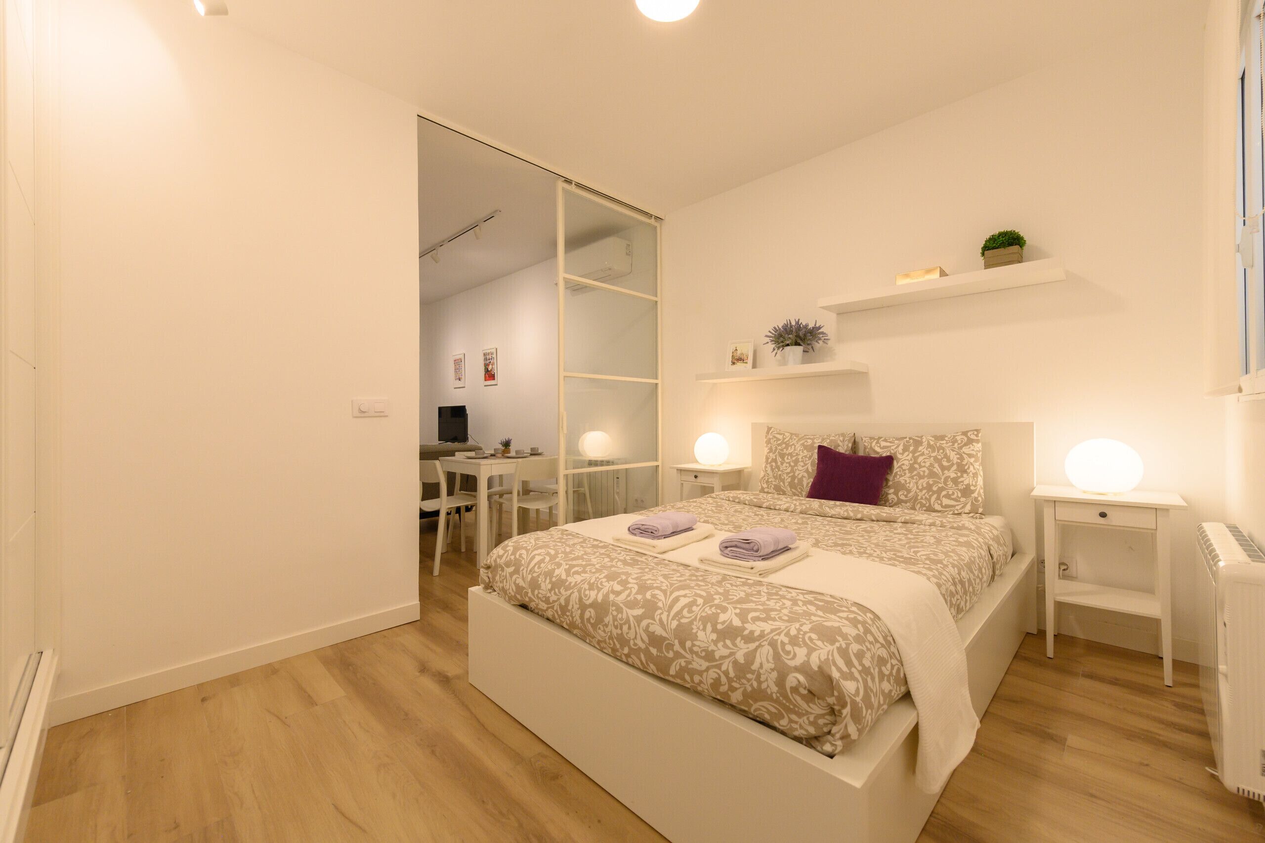 1 dormitorio, tabla de planchar con plancha, wifi gratis