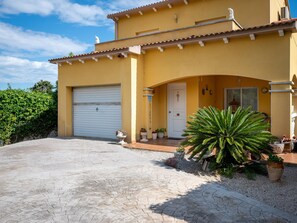 Exterior - AT095 La Coma: Casa con piscina privada, barbacoa, A/A, wifi (Creixell)