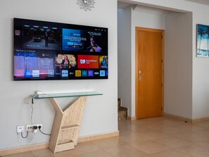 Interior - AT095 La Coma: Casa con piscina privada, barbacoa, A/A, wifi (Creixell)