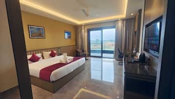 Premium-Doppelzimmer, Balkon, Gartenblick | Zimmersafe, Schreibtisch, laptopgeeigneter Arbeitsplatz