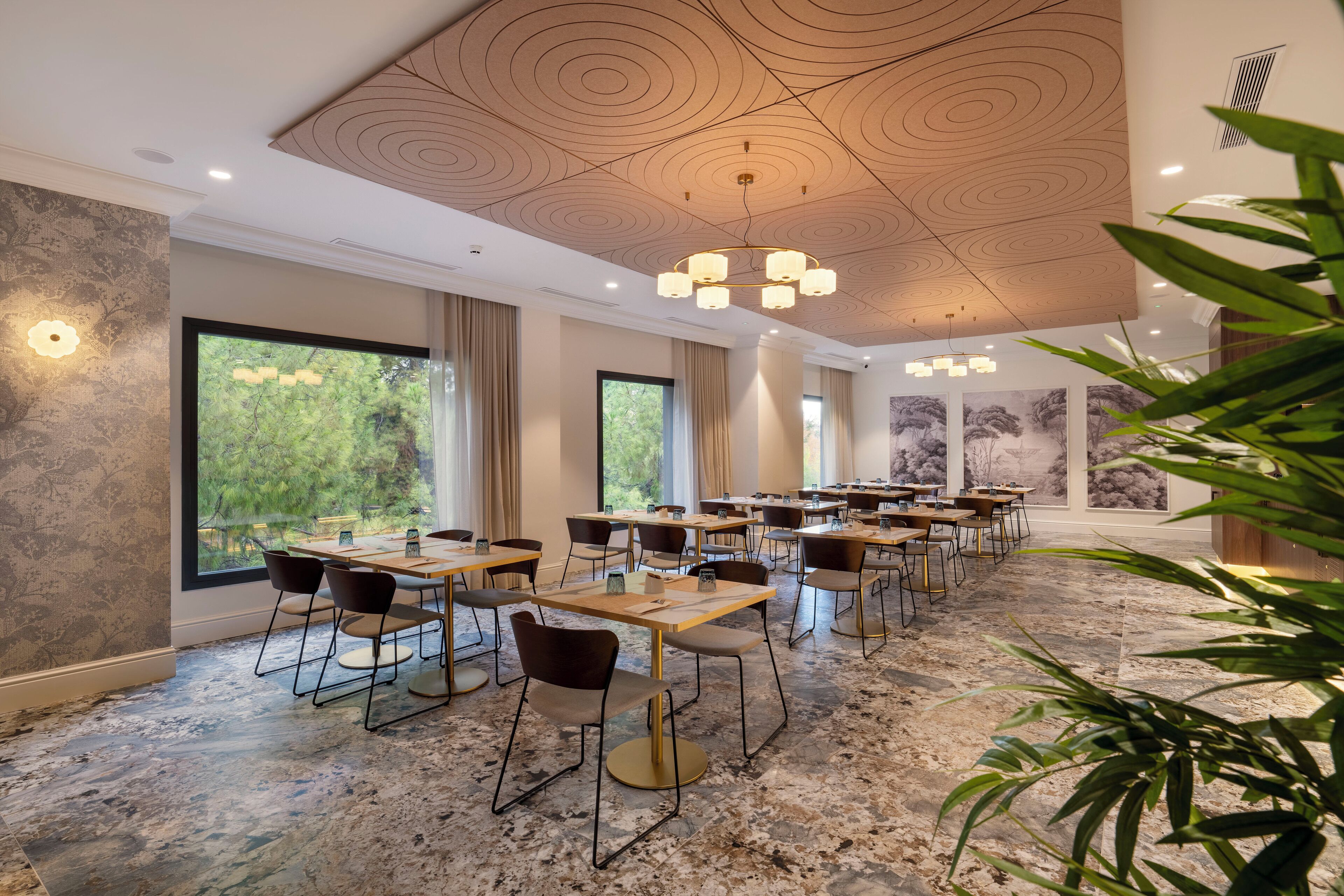 每日供应欧陆式早餐（每人 EUR 9.5）