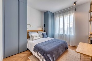 3 habitaciones, insonorización, tabla de planchar con plancha y wifi 