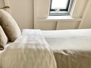 1 habitación y ropa de cama 