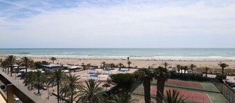 Bright seafront apartment - Port de Sagunto