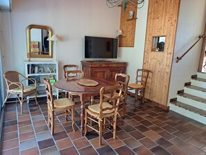 Dining - Charming house for 6, forest access, 600m to beach, pets allowed (Saint-Jean-de-Monts)