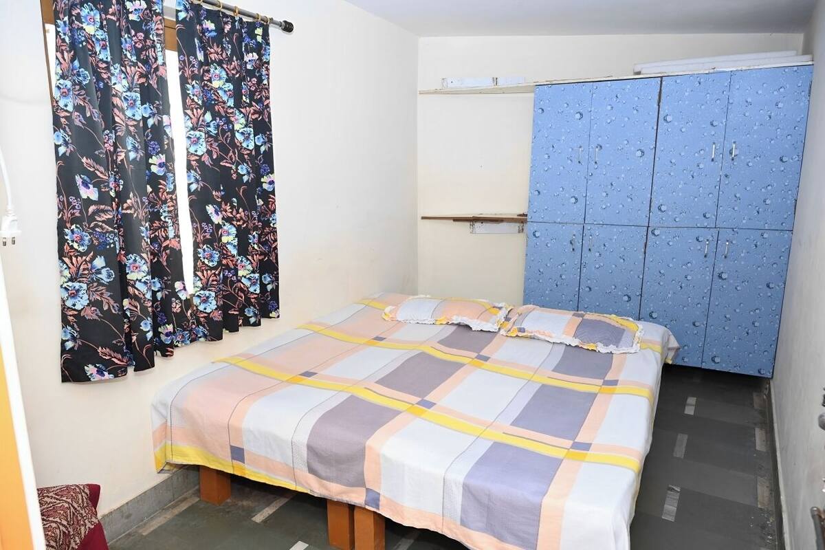 Quarto casal standard, vista para o jardim | Wi-Fi de cortesia, roupa de cama
