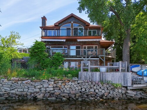 Waterfront lakefront apartment 300742