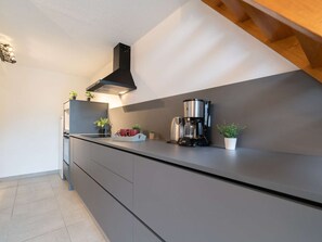 Mikroaaltouuni, astianpesukone