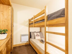 1 bedroom
