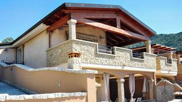 Fachada da propriedade