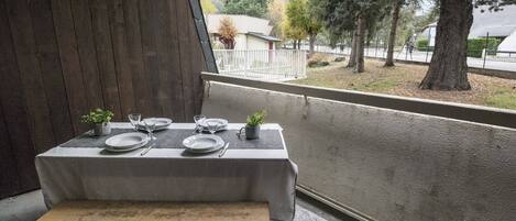 Outdoor dining