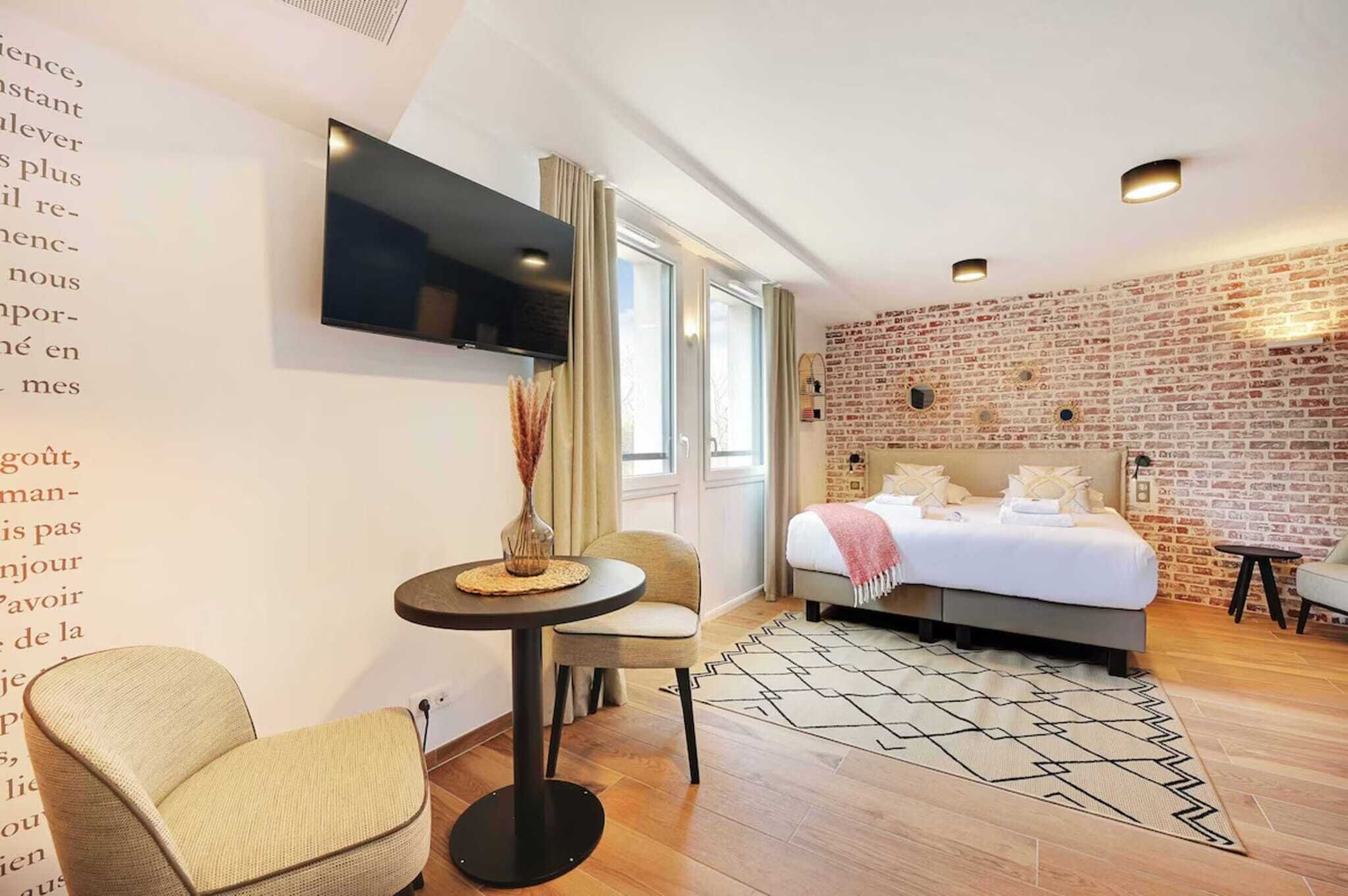 1 dormitorio y ropa de cama