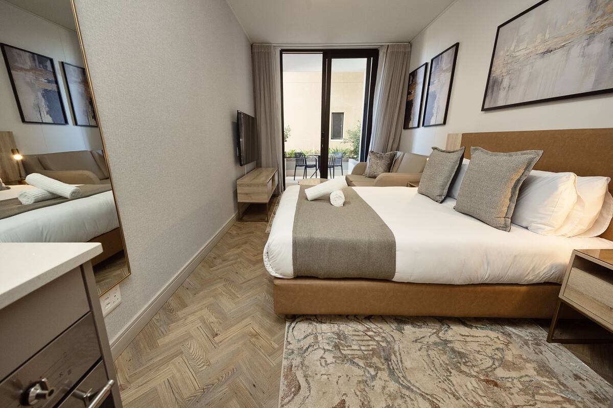 In-room safe, blackout curtains, iron/ironing board (on request)