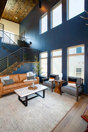 TV, peis, videospill og fotballspill