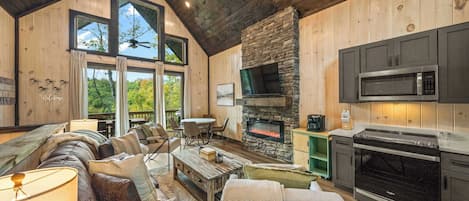 Televisión, chimenea, videojuegos