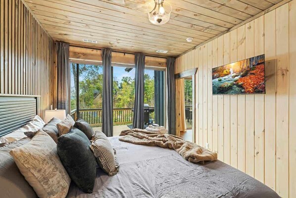 4 habitaciones, tabla de planchar con plancha, wifi y ropa de cama 