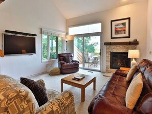 Smart TV, chimenea