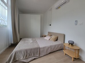 2 chambres, bureau, Wi-Fi gratuit, draps fournis