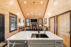 Interior - Bearfoot Cabin • Hot Tub • Near Parkway • Sleeps 7 (Smoky Mountains)