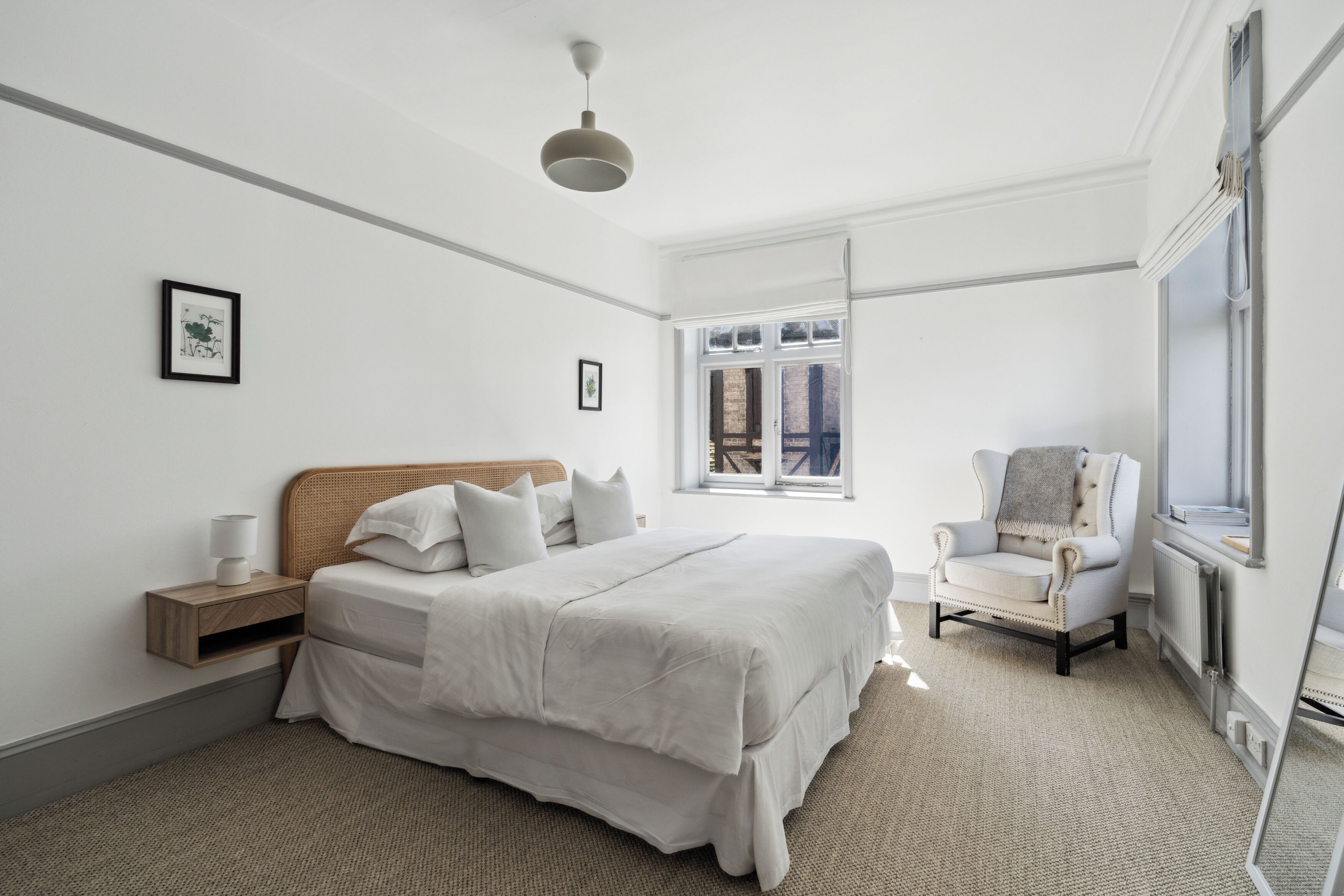 2 bedrooms, iron/ironing board, bed sheets