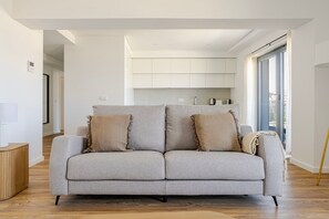 Télévision, chaîne hi-fi