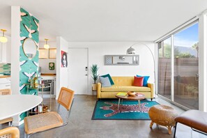 TV - Glam Pad @ Iconic Ocotillo (Palm Springs)