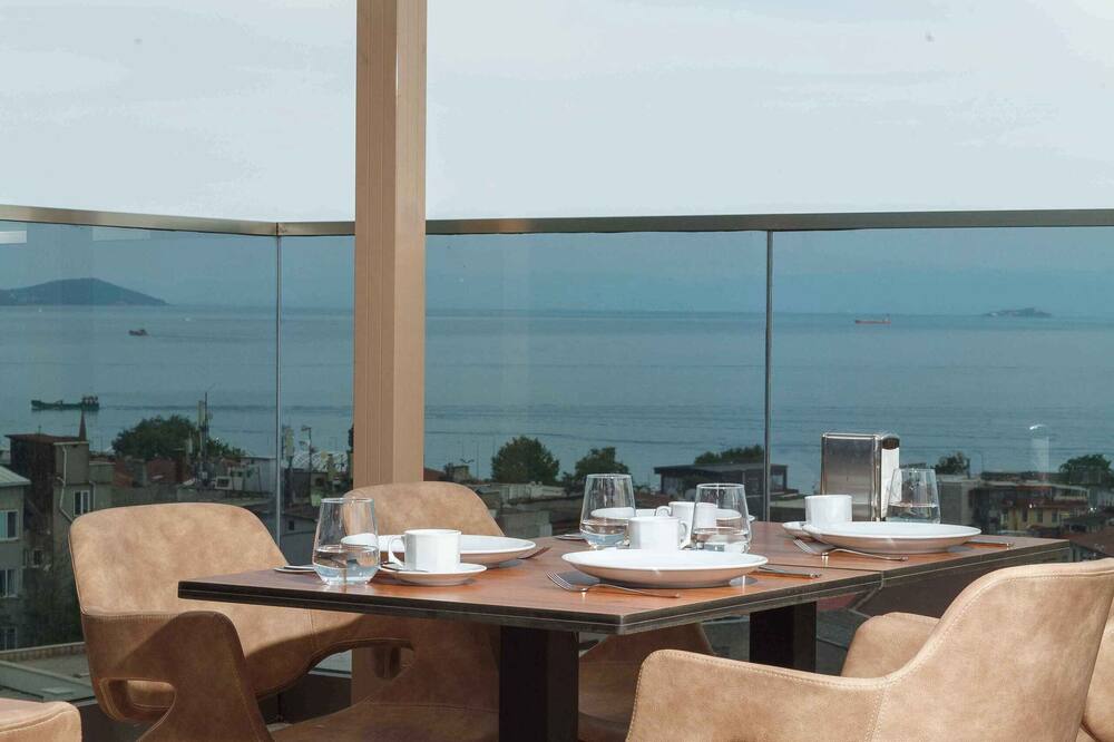Istanbul Old City Beyazid Belmond Hotel