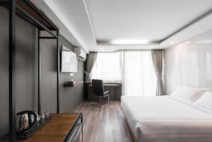 Phòng đôi Deluxe, không hút thuốc, phòng tắm riêng | Két bảo mật tại phòng, bàn, truy cập Internet không dây miễn phí 