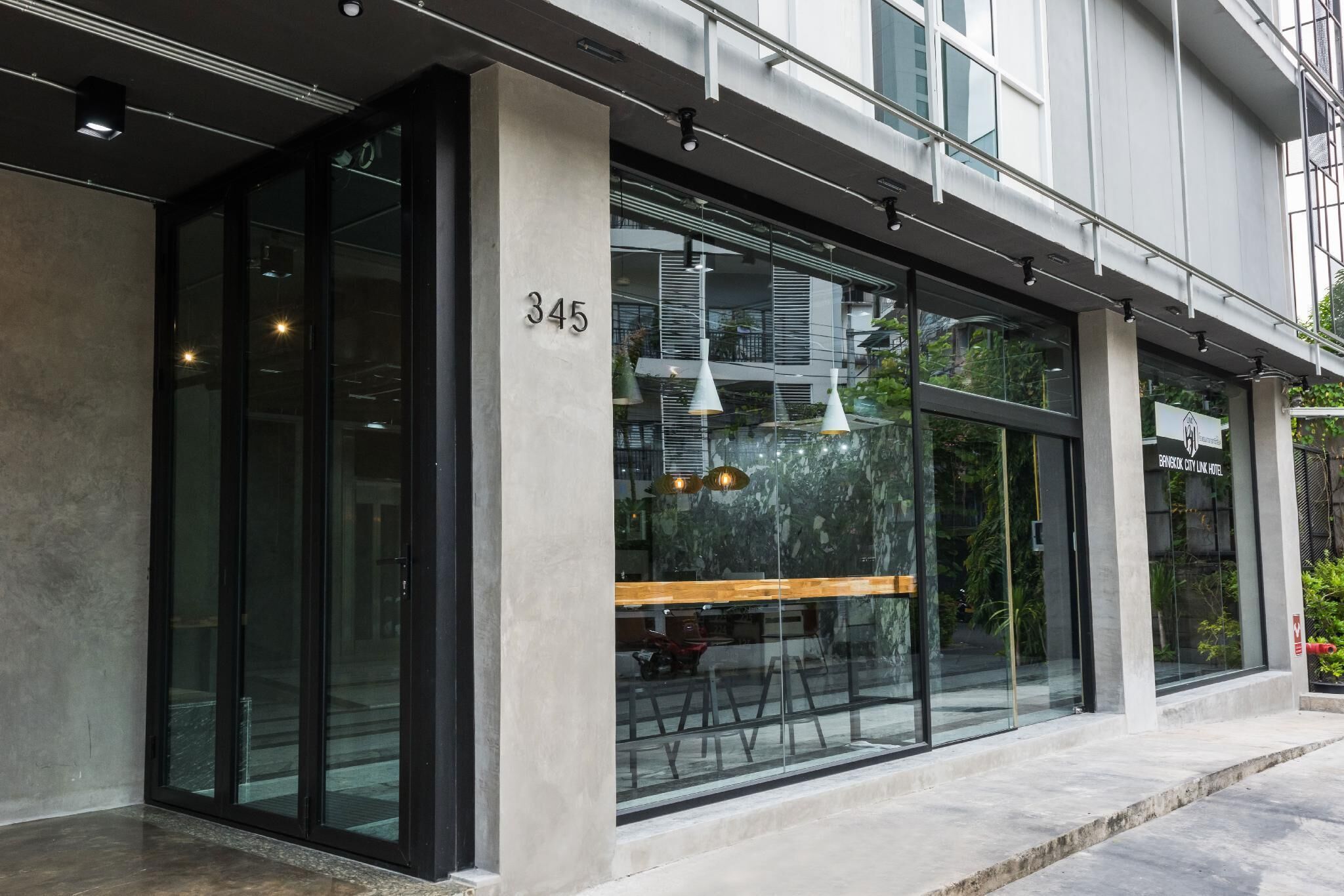 ด้านหน้าที่พัก