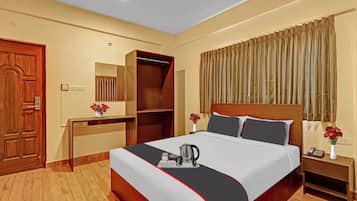 Habitación básica doble | Escritorio, espacio para trabajar con laptop y wifi gratis