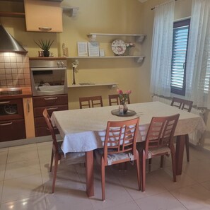 Dining - Superior apartment Nina (Povljana)