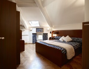 7 Schlafzimmer, Reisekinderbett, kostenloses WLAN