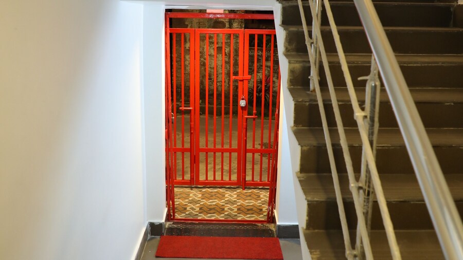 Aashhiana Guest House Entire 2BHK Service Apartments, Kolkata