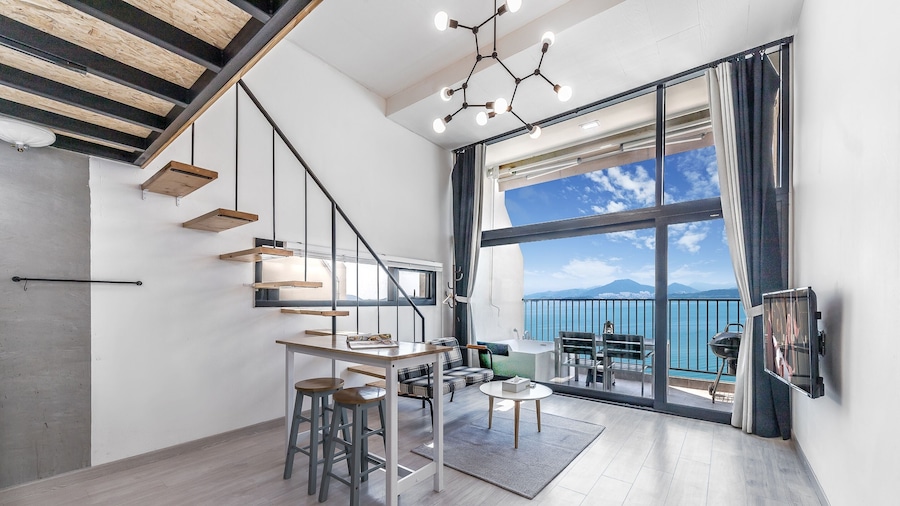 Yeosu Lastella Spa Pet-friendly Pension