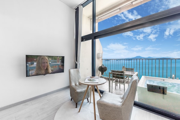 Quarto básico, 1 quarto (Ocean Spa A303) | 1 quarto, Wi-Fi de cortesia