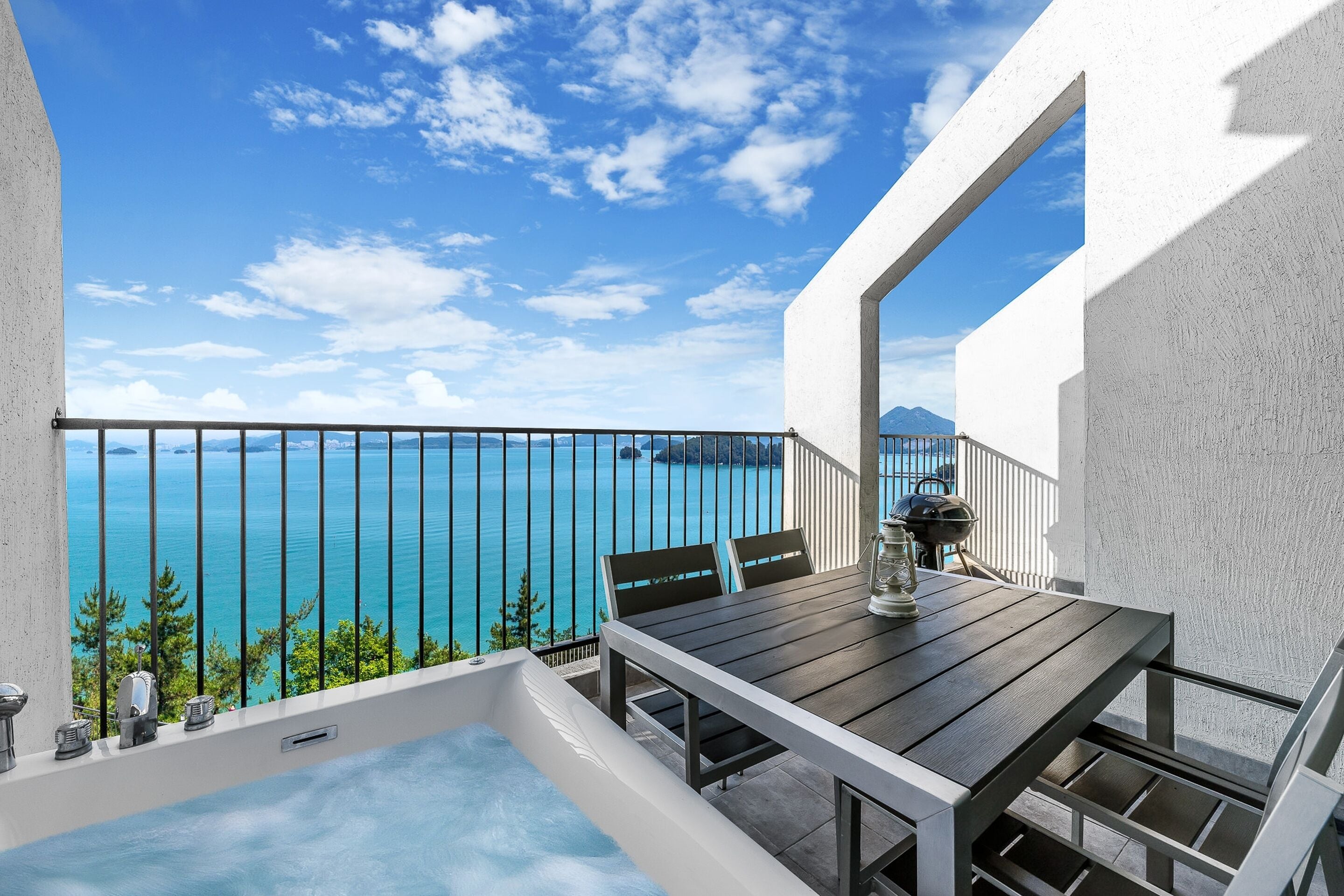 Basic Room, 2 Bedrooms (Ocean Family Spa 202) | 1 bedroom, free WiFi