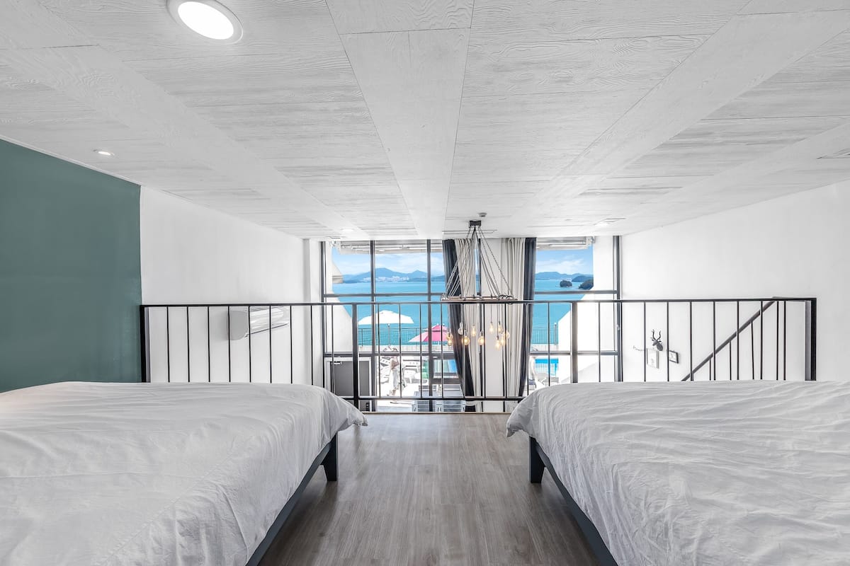 Basic Room, 2 Bedrooms (Ocean Family102)