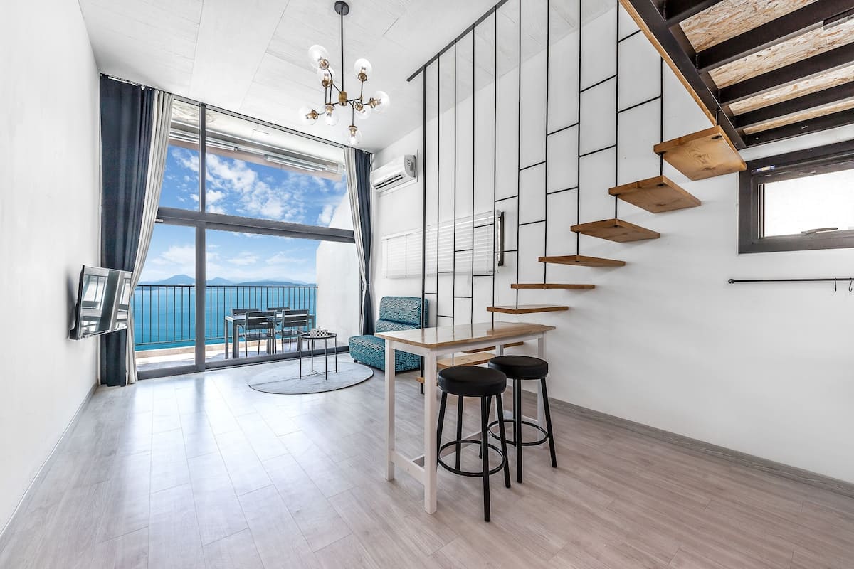 Basic Room, 1 Bedroom (Ocean Terrace B204)