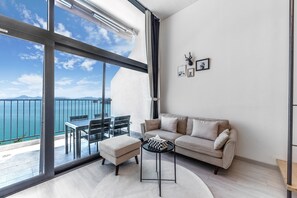 1 bedroom, free WiFi - Yeosu Lastella Spa Pet-friendly Pension (Yeosu)