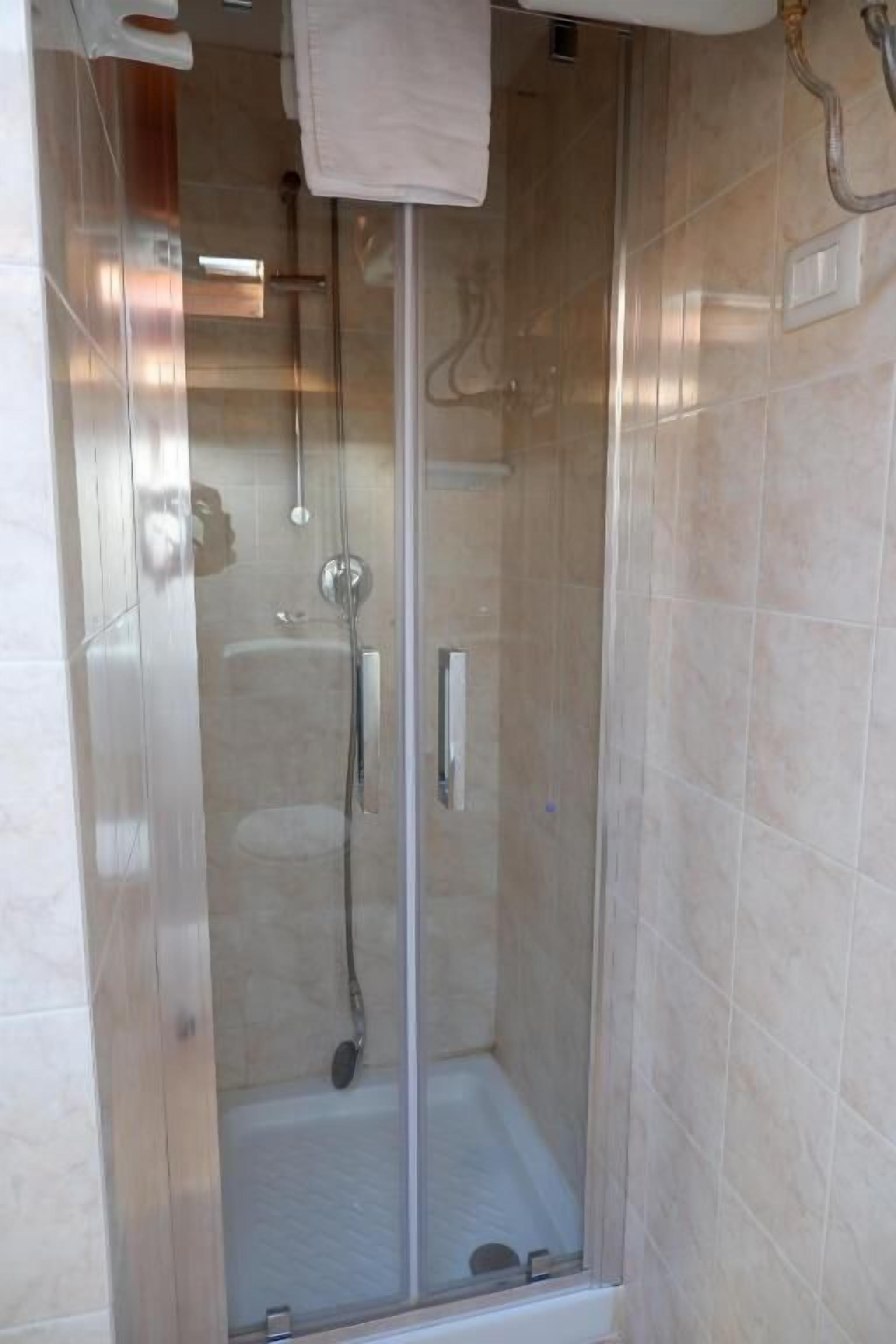 Camera familiare, patio | Bagno