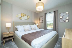 5 Schlafzimmer, Schreibtisch, Bügeleisen/Bügelbrett, WLAN