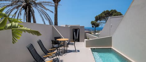 Cave Suite, Outdoor Tub | Terrace/patio