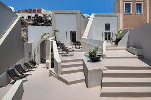 Cave Suite, Outdoor Tub | Terrace/patio - Calissa Suites by Ananda (Santorini)