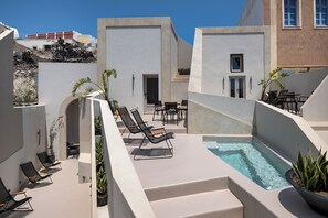 Cave Suite, Outdoor Tub | Terrace/patio