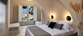 Calissa Suites by Ananda